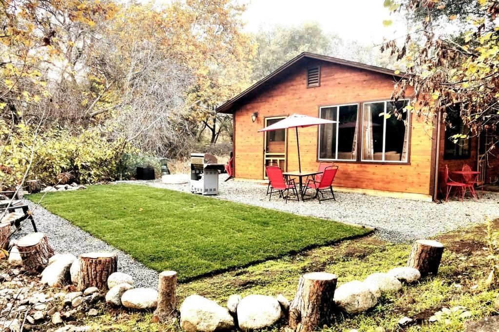 River Retreat Cabin In Three Rivers - Near Snp Villa Kültér fotó